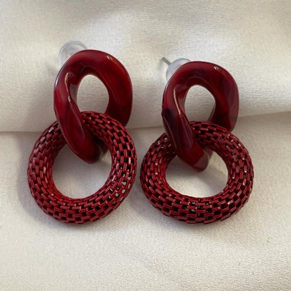 Red Acrylic earrings - Picture 2 of 4